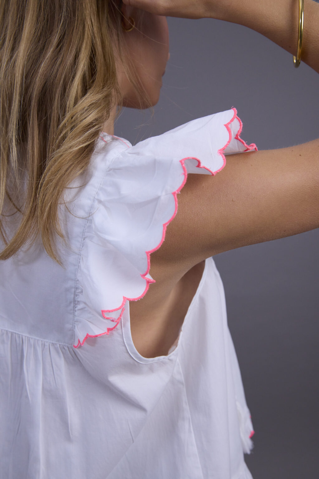 Ladies White and Neon Pink Summer Blouse - Image 3